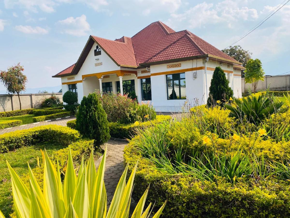 Virunga Homestays Ruhengeri ภายนอก รูปภาพ