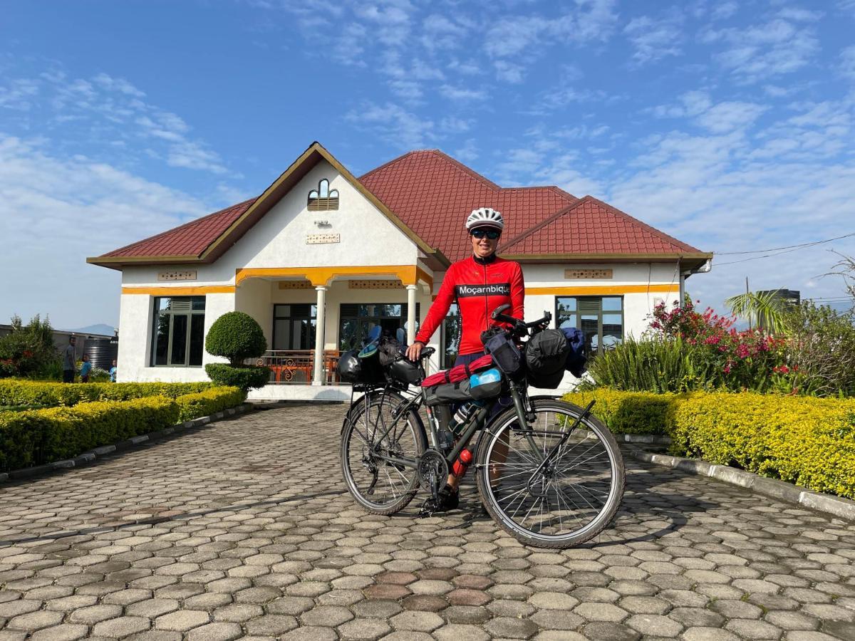 Virunga Homestays Ruhengeri ภายนอก รูปภาพ