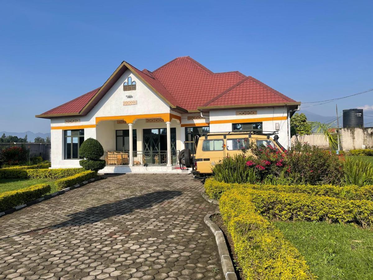 Virunga Homestays Ruhengeri ภายนอก รูปภาพ